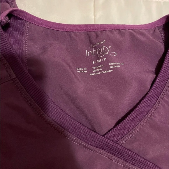 Scrub set - Picture 2 of 5